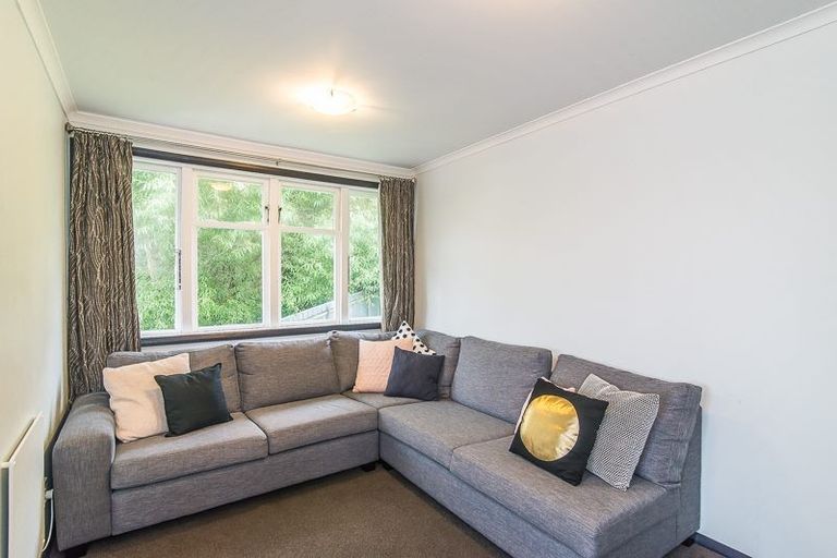 Photo of property in 23 Te Arataura Street, Takapuwahia, Porirua, 5022