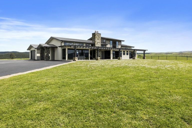 Photo of property in 220 Taieri Peak Road, Meadowbank, Palmerston, 9481
