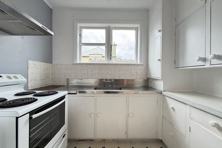 Photo of property in 11-13 Hawtrey Terrace, Johnsonville, Wellington, 6037