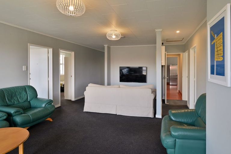 Photo of property in 409 King Street South, Hastings, 4122
