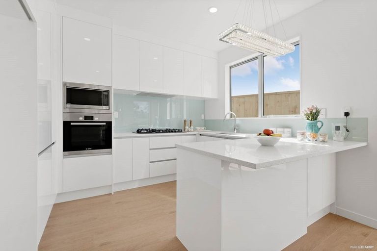 Photo of property in 7 Johns Creek Crescent, Silverdale, 0932