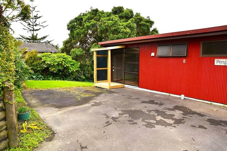 Photo of property in 54 Carnoustie Drive, Wattle Downs, Auckland, 2103