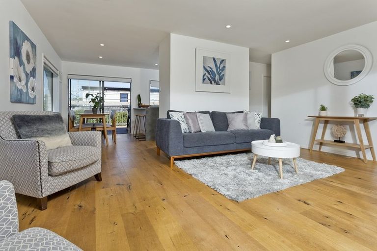 Photo of property in 1/34 Northboro Road, Hauraki, Auckland, 0622