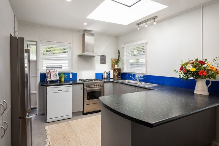 Photo of property in 48 Wairau Road, Picton, 7220