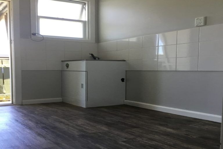 Photo of property in 802 Alexandra Street, Parkvale, Hastings, 4122