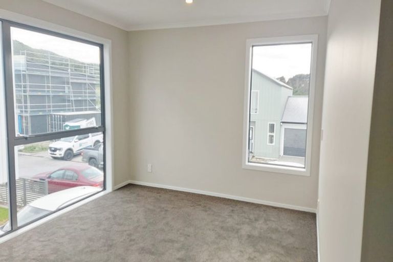 Photo of property in 25 Koreke Close, Kenepuru, Porirua, 5022