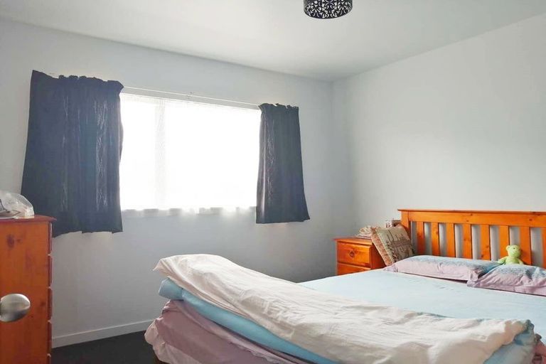 Photo of property in 30 Forest Hill Road, Henderson, Auckland, 0612