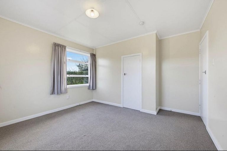 Photo of property in 71 Ngamotu Road, Spotswood, New Plymouth, 4310