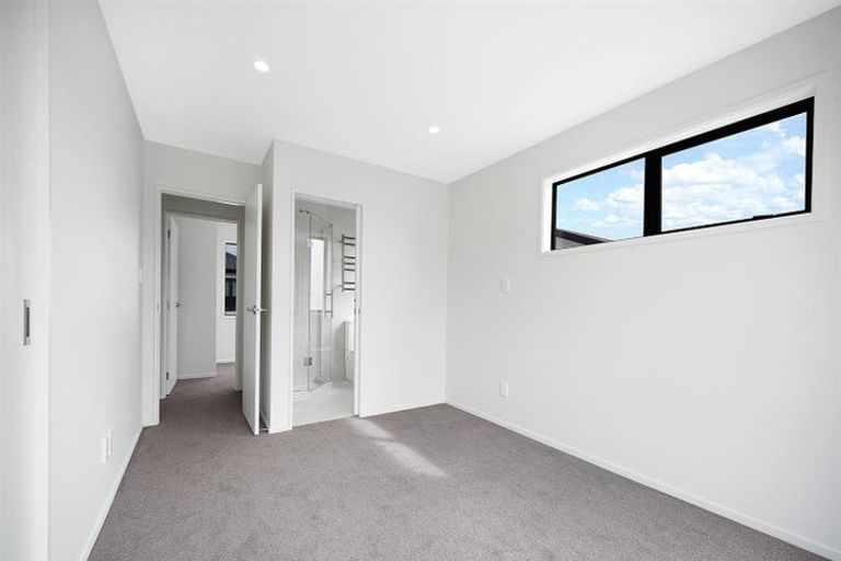 Photo of property in 49 Opoka Street, Papakura, 2110