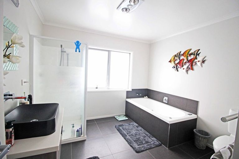 Photo of property in 27 Trauzer Place, Flagstaff, Hamilton, 3210