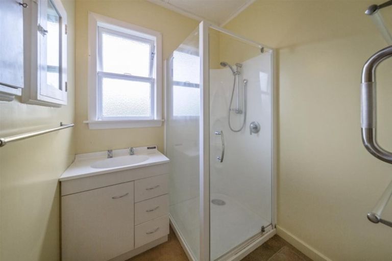 Photo of property in 47 Burns Street, Hawera, 4610