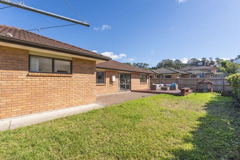 Photo of property in 33 South Kensington Way, Henderson, Auckland, 0612