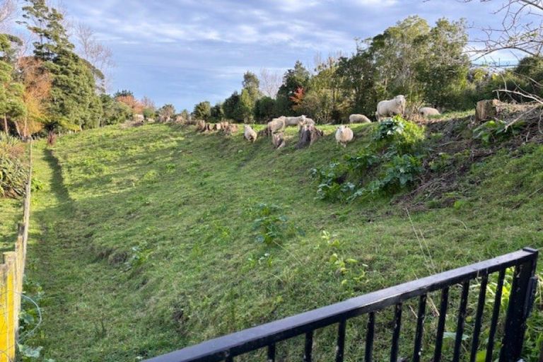 Photo of property in 33 Railway Terrace, Ohau, Levin, 5570