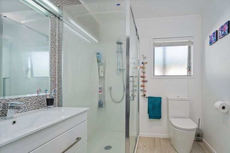 Photo of property in 36 Oyster Drive, Cooks Beach, Whitianga, 3591