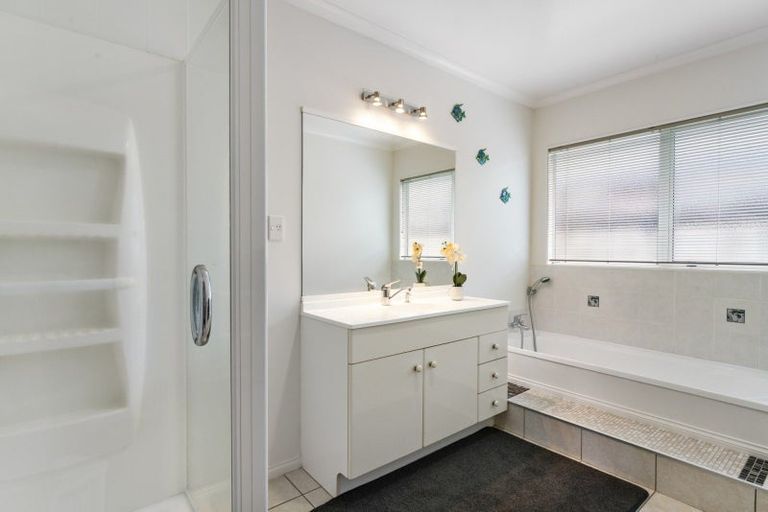 Photo of property in 687 Gloucester Road, Papamoa Beach, Papamoa, 3118