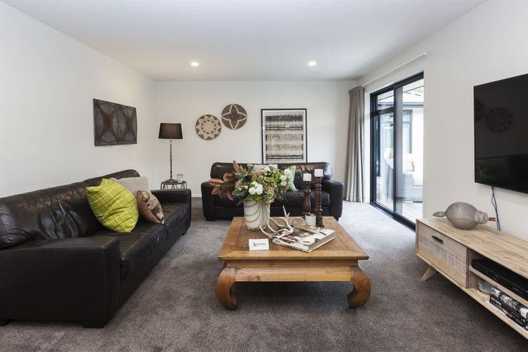 Photo of property in 67 Mays Road, St Albans, Christchurch, 8052