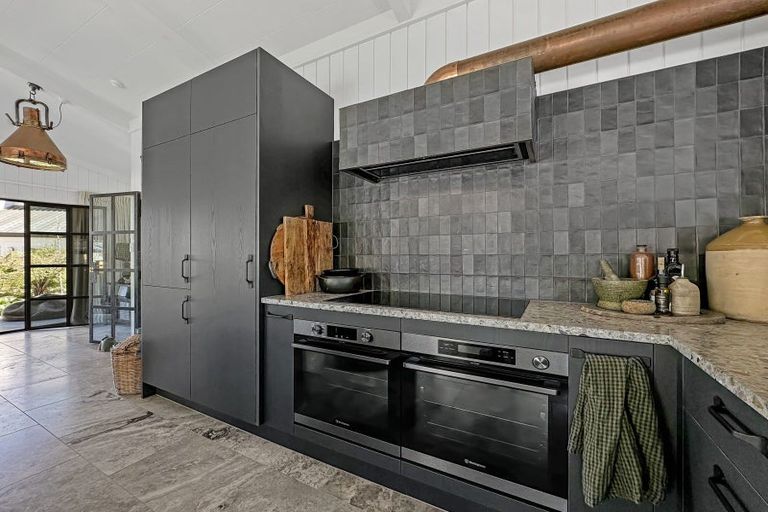 Photo of property in 1 Nisbet Terrace, Kinloch, Taupo, 3377