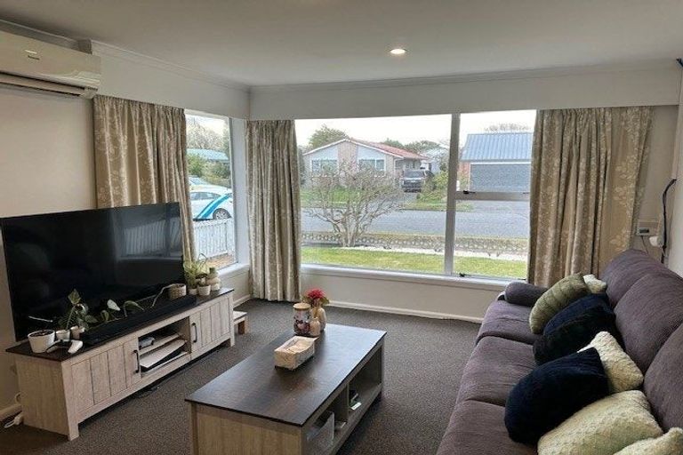 Photo of property in 1/43 Erin Crescent, Mairehau, Christchurch, 8013