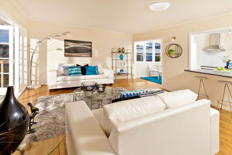 Photo of property in 2/7 Vera Road, Te Atatu South, Auckland, 0610