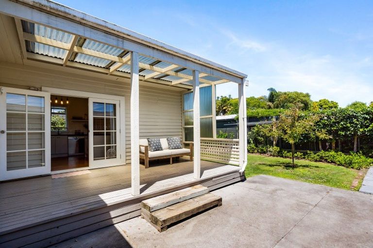 Photo of property in 703 Ellison Road, Parkvale, Hastings, 4122