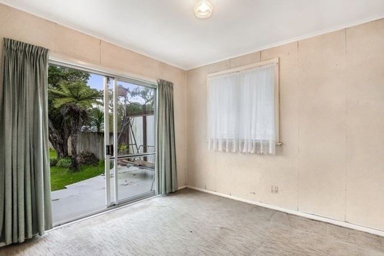 Photo of property in 25 Hill Crescent, Papakura, 2110