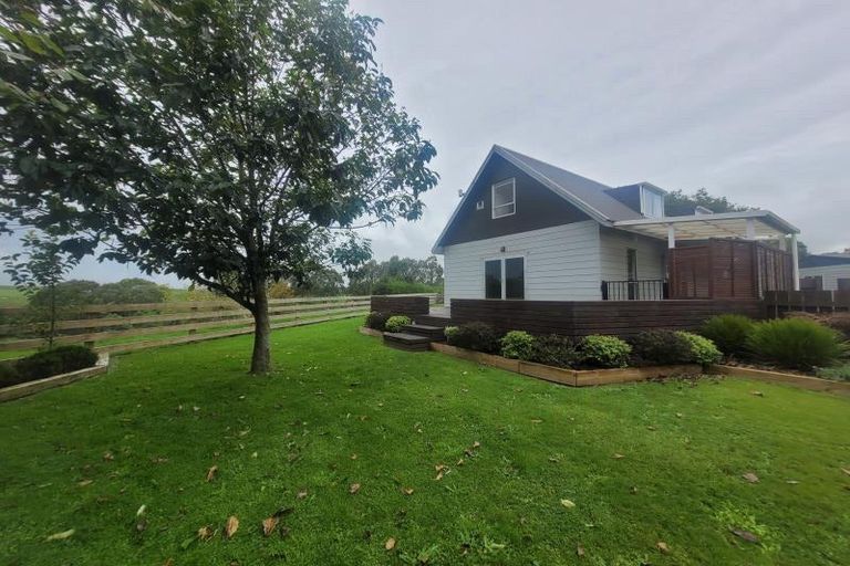 Photo of property in 273 Henwood Road, Paraite, New Plymouth, 4372