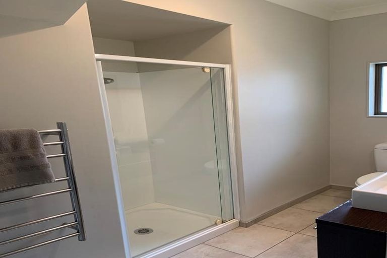 Photo of property in 6 Port Lane, Whitby, Porirua, 5024