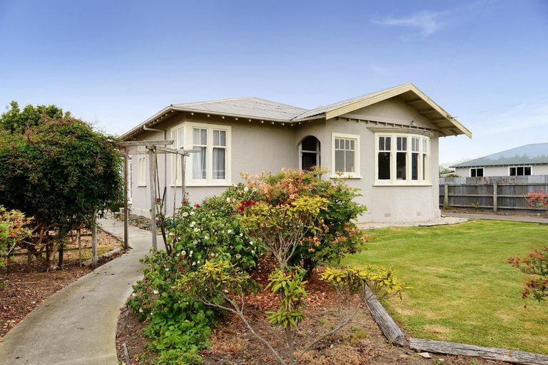 Photo of property in 23 Harris Street, Waimate, 7924