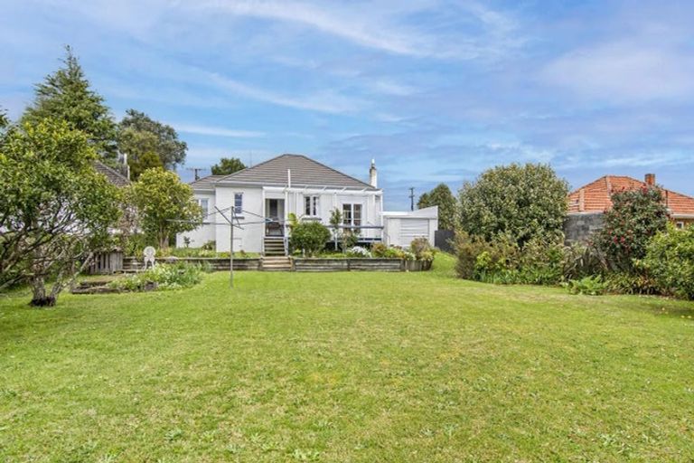 Photo of property in 34 Cairnfield Road, Kensington, Whangarei, 0112