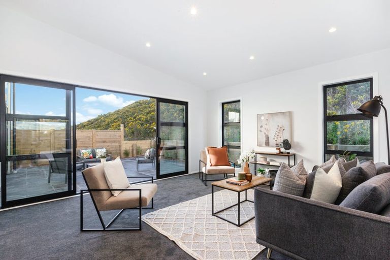 Photo of property in 11 Paul Adams Way, Aotea, Porirua, 5024