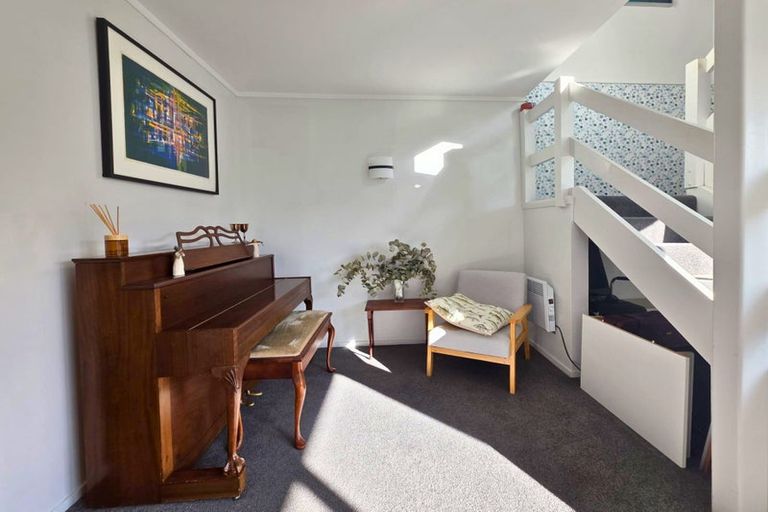 Photo of property in 4 Ensign Lane, Whitby, Porirua, 5024
