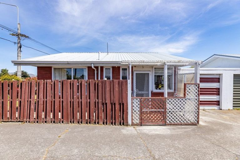 Photo of property in 1/187 Pages Road, Wainoni, Christchurch, 8061