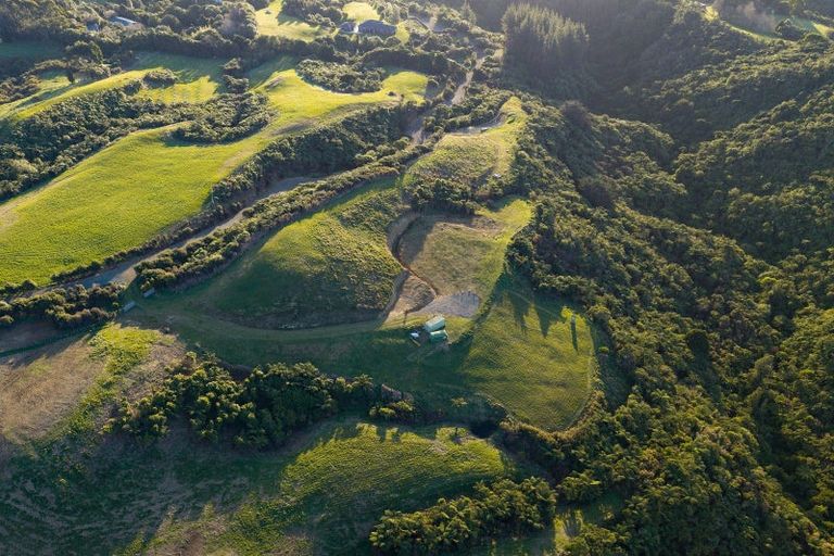 Photo of property in 141 Kaitawa Road, Hautere, Otaki, 5582
