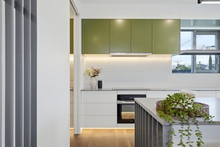 Photo of property in 1/42 Browns Road, St Albans, Christchurch, 8014