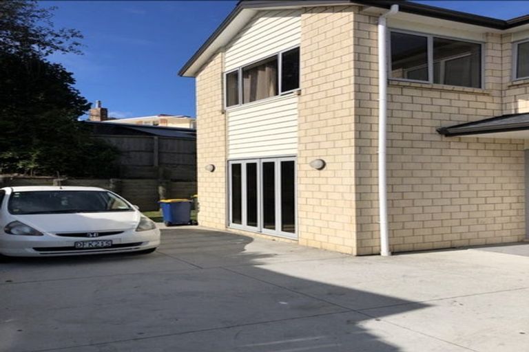 Photo of property in 41 Nimstedt Avenue, Oteha, Auckland, 0632