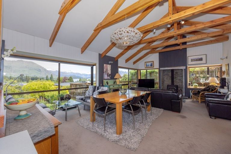 Photo of property in 42 Manuka Crescent, Wanaka, 9305