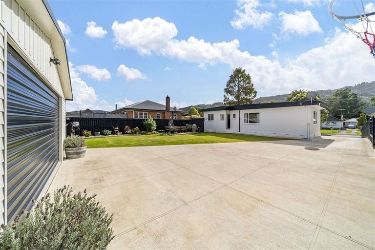 Photo of property in 6 Hudson Avenue, Ebdentown, Upper Hutt, 5018