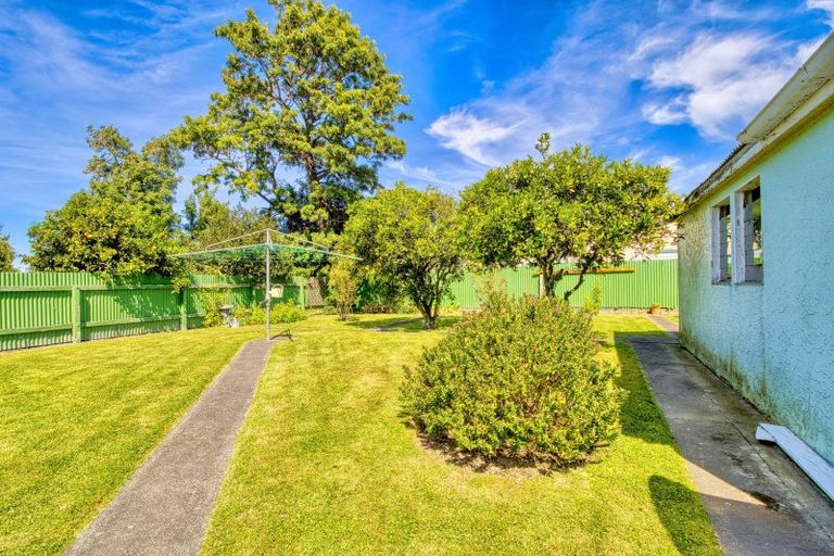 Photo of property in 37 Hillary Crescent, Maraenui, Napier, 4110