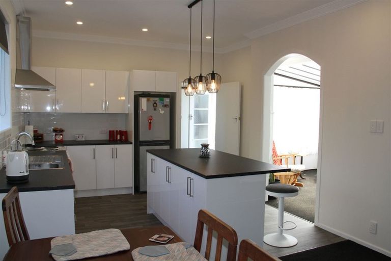 Photo of property in 33 Main Road, Tuatapere, 9620