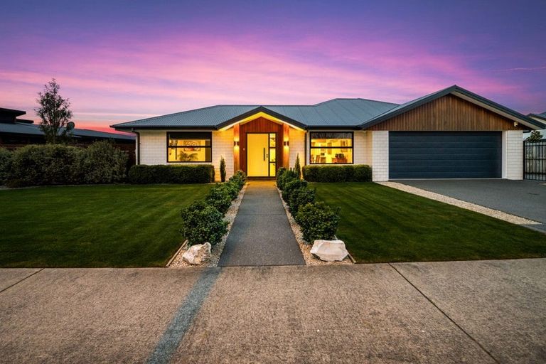 Photo of property in 44 Beachvale Drive, Kaiapoi, 7630