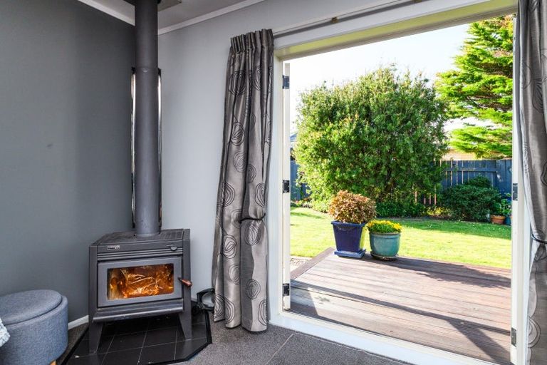 Photo of property in 101 Peter Hall Drive, Kelvin Grove, Palmerston North, 4414