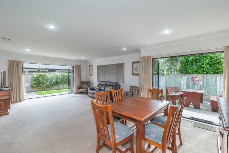 Photo of property in 112a Weraroa Road, Levin, 5510