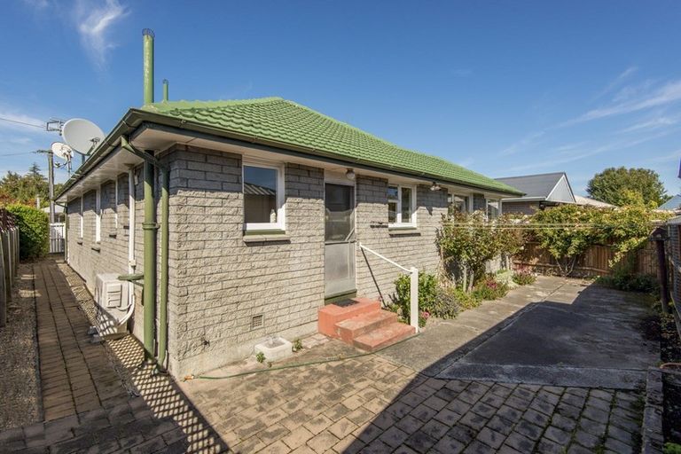Photo of property in 14 Coniston Avenue, Ilam, Christchurch, 8041