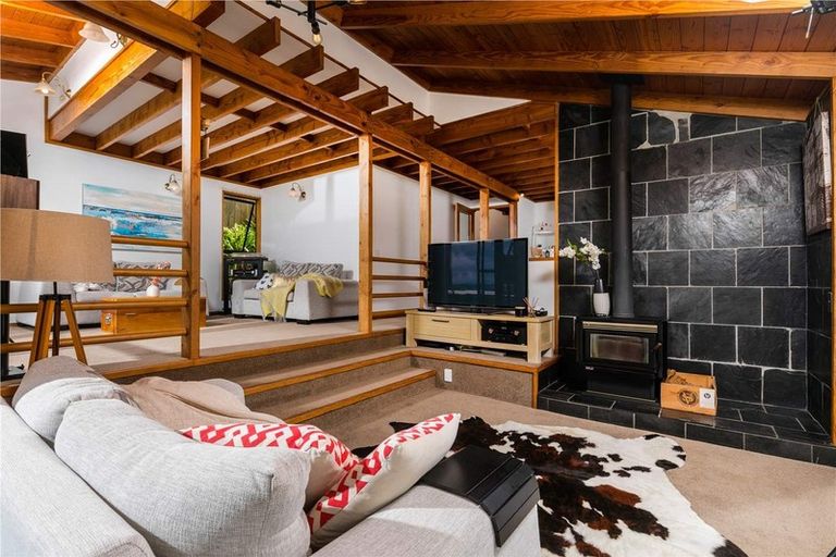 Photo of property in 25 Austin Road, Greenhithe, Auckland, 0632