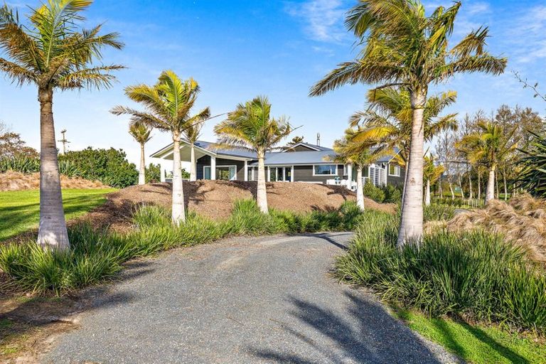 Photo of property in 316 Omaha Flats Road, Tawharanui Peninsula, Warkworth, 0986