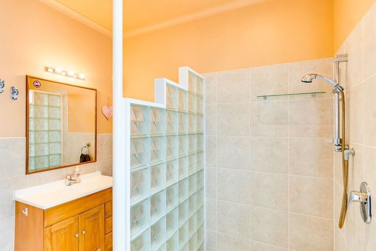 Photo of property in 29a Taradale Road, Marewa, Napier, 4110