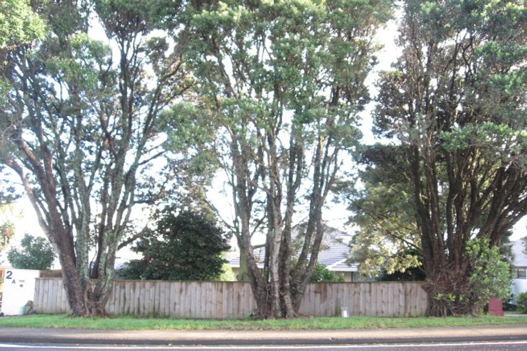 Photo of property in 2a Mellons Bay Road, Howick, Auckland, 2014