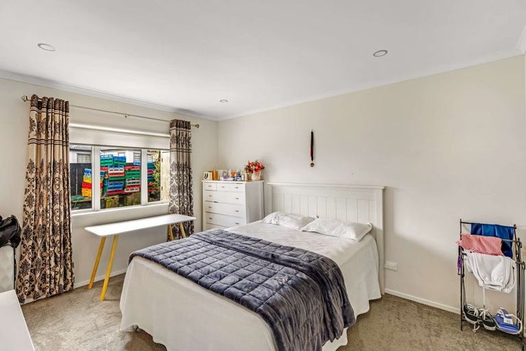 Photo of property in 22 Te Aramanu Crescent, Papakura, 2110