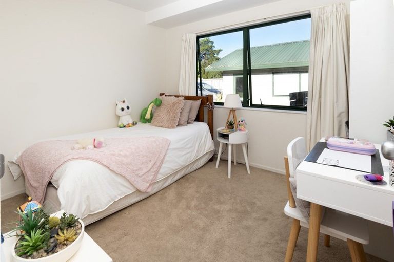 Photo of property in 63 Whitford Park Road, Whitford, Manurewa, 2576