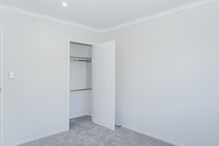 Photo of property in 79a Russell Road, Manurewa, Auckland, 2102